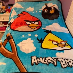Angry Birds Plush Throw Blanket